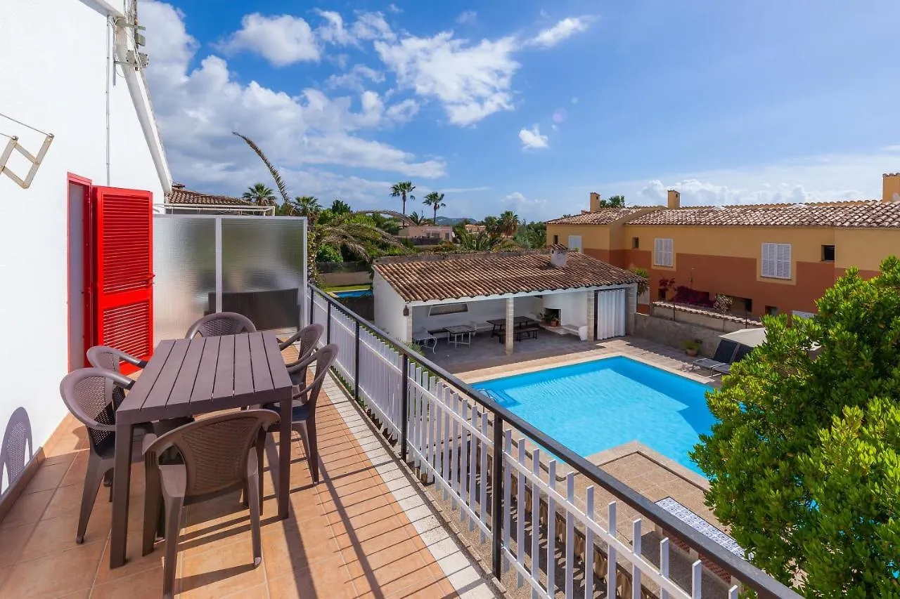 Guest house Es Pins Hotel Font de sa Cala Spain